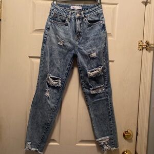 YMI High Rise Ankle Dream Fit Rip Jeans, Size 3/26 Excellent Condition